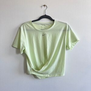 Nike One Luxe Dri-FIT Top size M